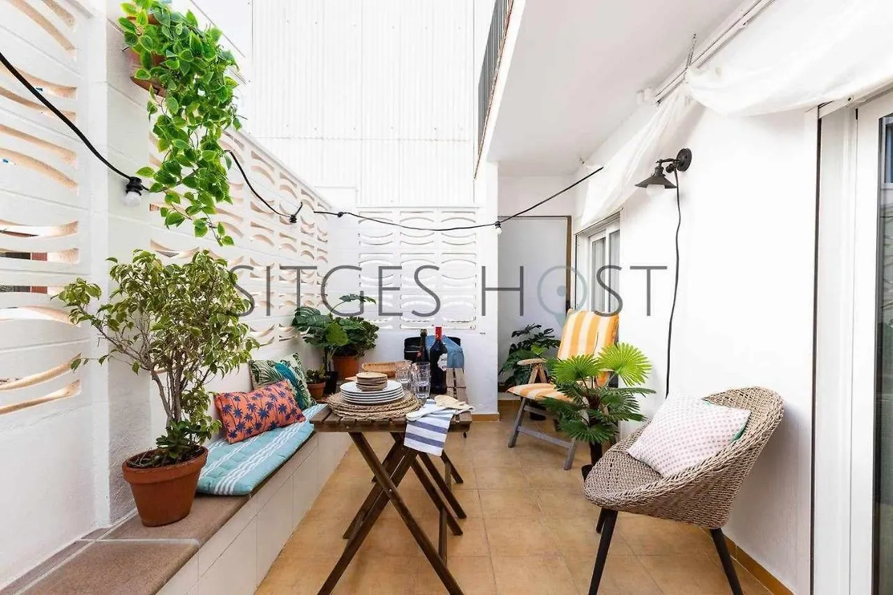 Con Patio Y A 5 Minutos De La Playa Apartamento Sitges Espanha